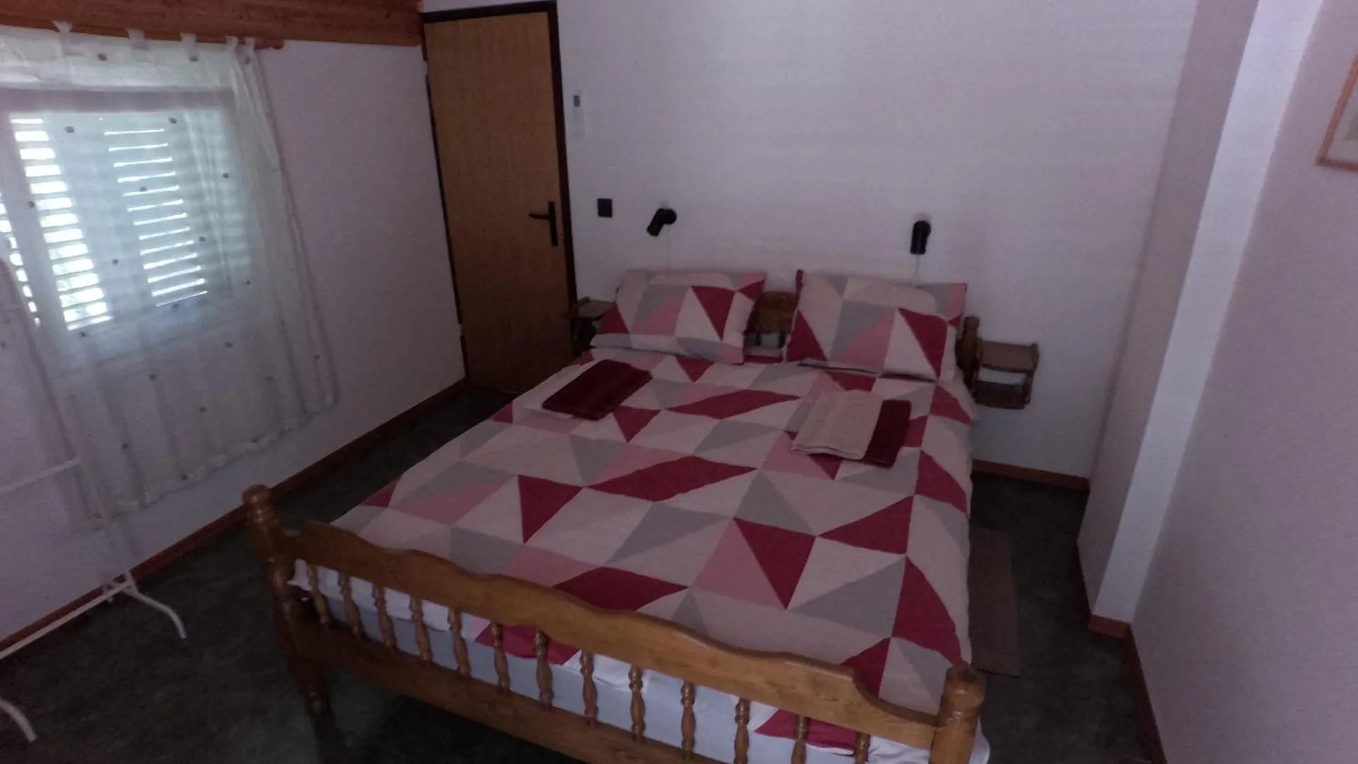 Apartmani Skrnjug Brzac 0*,  Chorvatsko
